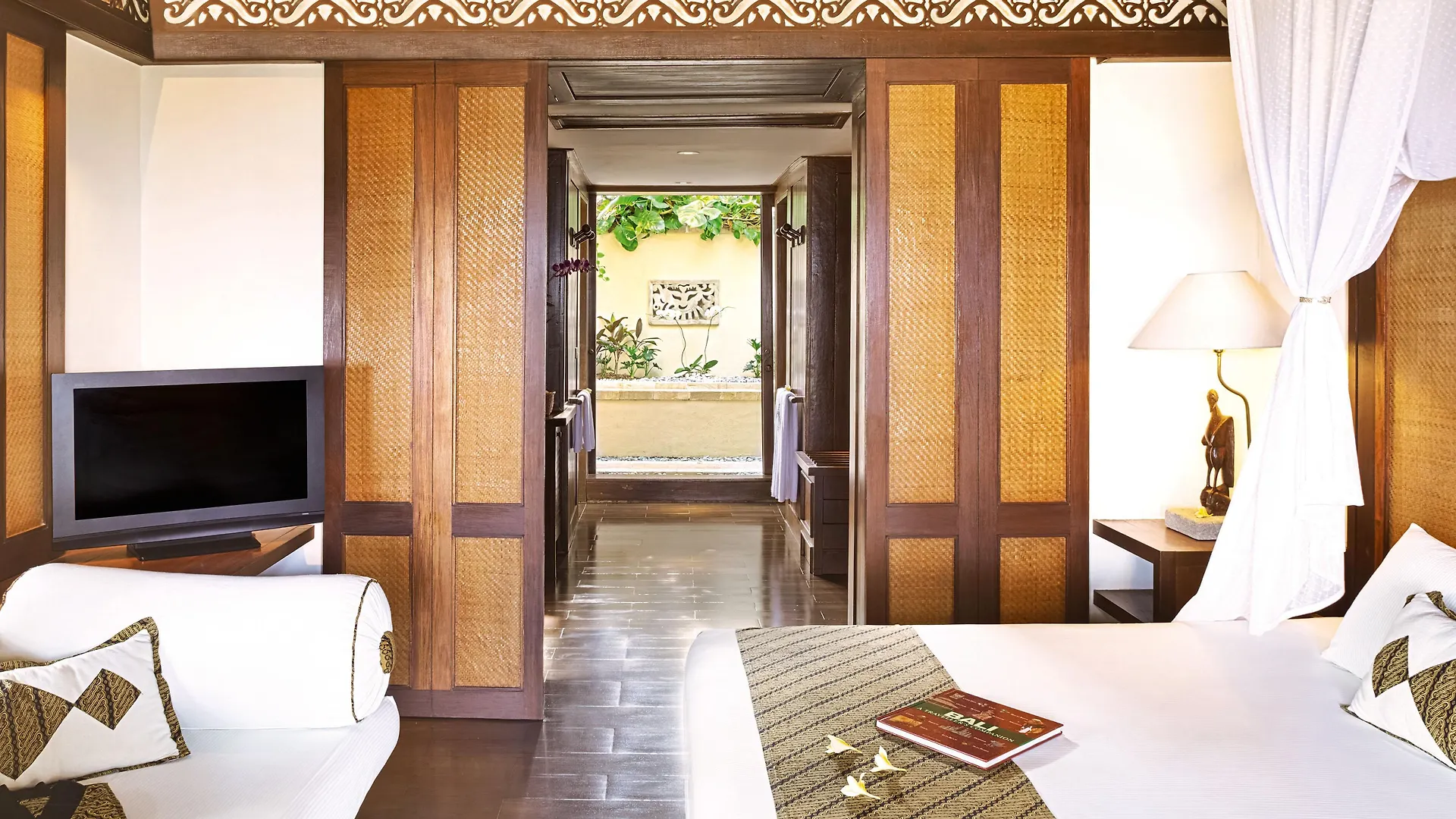 Novotel Bali Benoa Нуса-Дуа 5*,